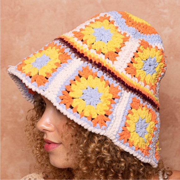 NWT POL Multicolor Crochet Chenille Soft Bucket Hat - Picture 4 of 5